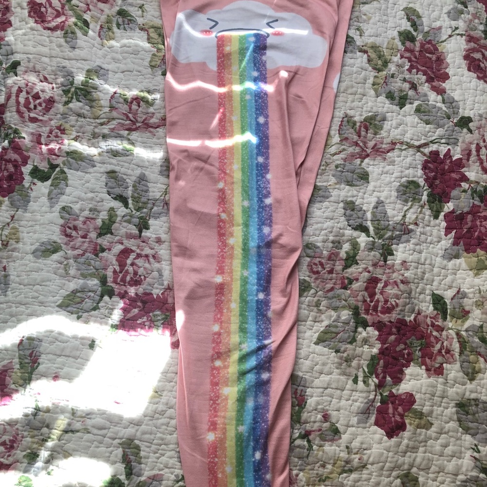 Cloud Puking Rainbows Leggings